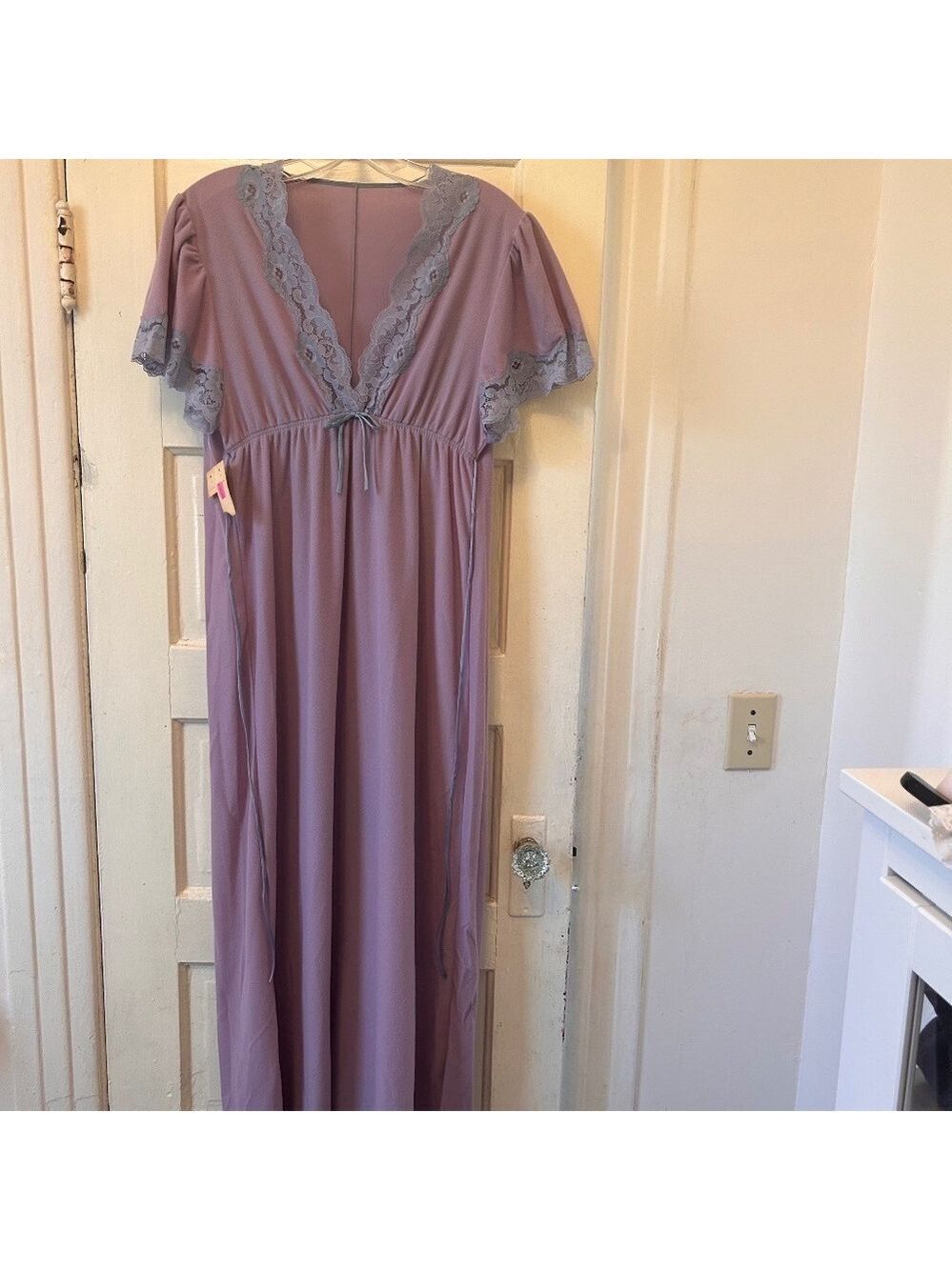 Beautiful Vintage I.Magnin Purple Blue Nylon Lingere Nightgown Petit Lace Trim S
